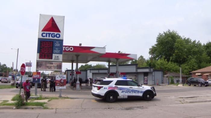 Detroit Police Shut Down East Side Gas Station After Raid Finds Marijuana, Guns and Nearly $400,000 in Cash