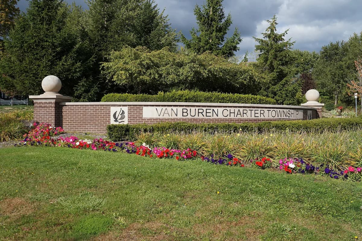 Wayne County Commission overrides Warren Evans' veto of Van Buren Township data center incentives